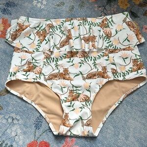 NWOT Kortni Jeane Peplum Swim Bottoms